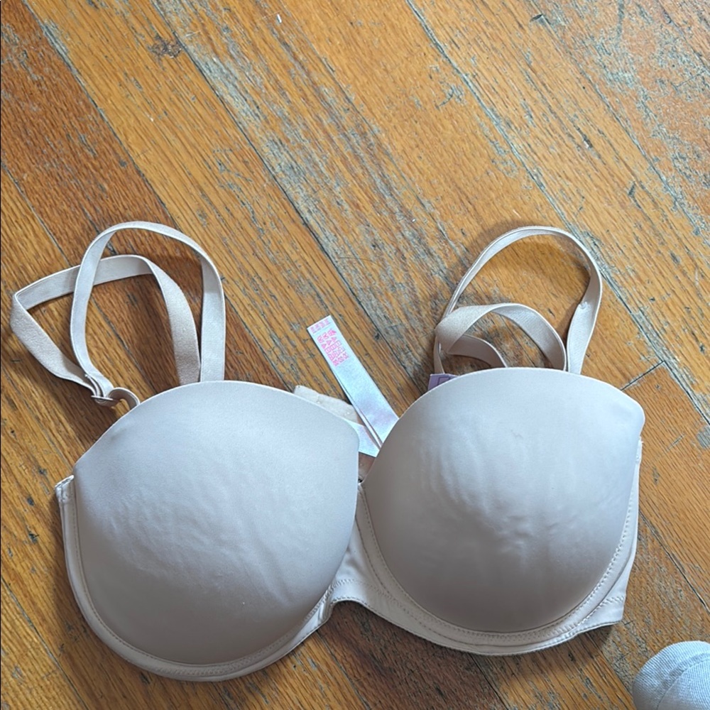 PINK Victoria's Secret Light Beige Bra